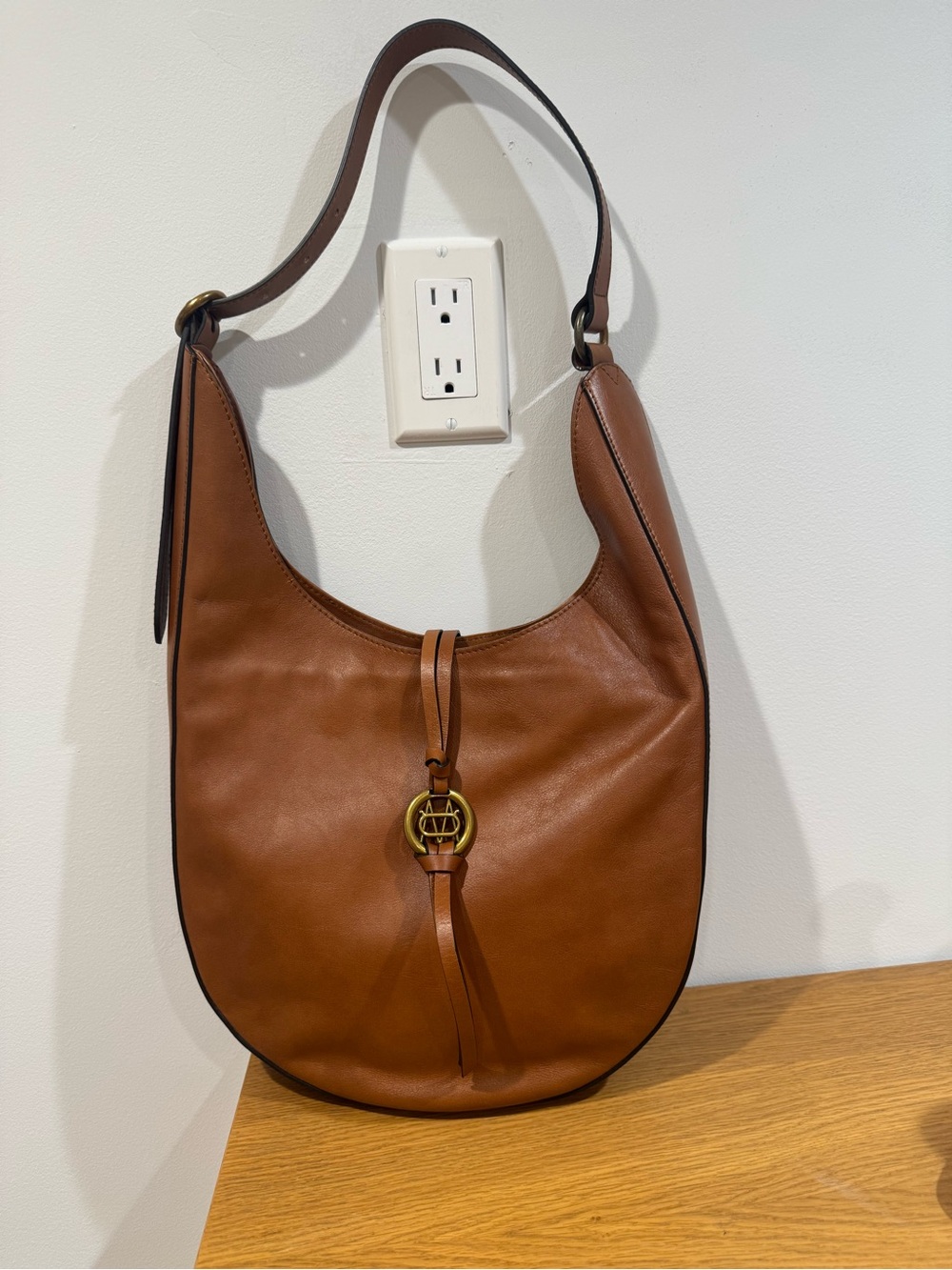 Massimo Dutti Genuine
Leather Brown Shoulder
Hobo Bag - Cognac -
Gold Logo - 16"